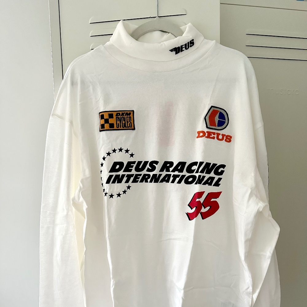 Deux Ex Machina International Racing Tee | Size Medium | NWT